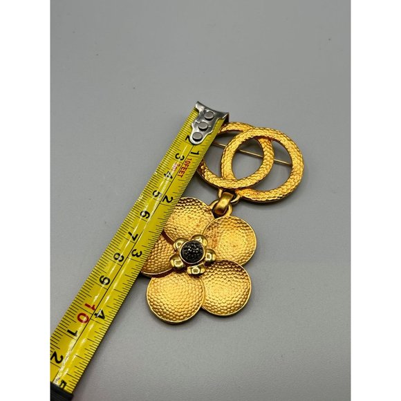 Vtg Judith Jack Daisy Flower Brooch Matte Gold Tone Hammered Design w Marcasite - Picture 7 of 7